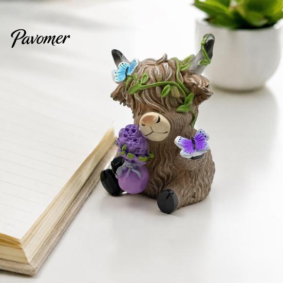 Cute Farmhouse Shelf Decorations Lavender Highland Cow Resin Figurine, Fluffy with Butterfly Bow & Floral Wreath, Romantic Room Atmosphere Decor