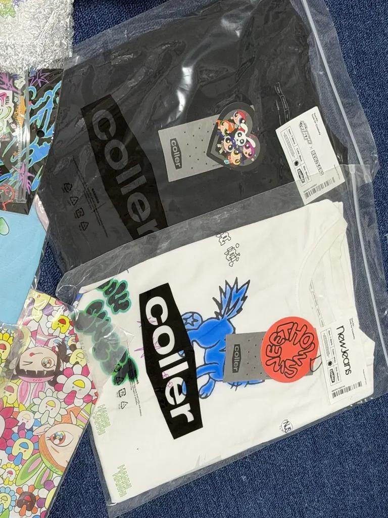 NEUES JEANS Album & Merchandise
