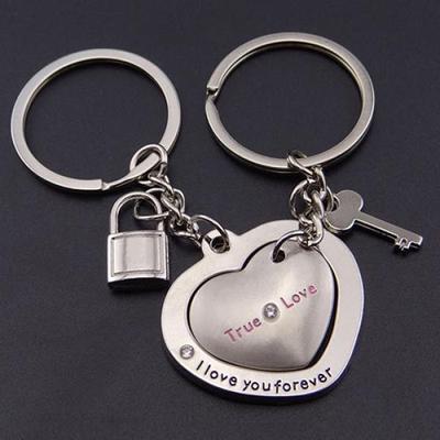 1 pár New Love Heart Lock Přívěsek na klíče Přívěsek na klíče Klíčenka pro milenecké páry Dárek