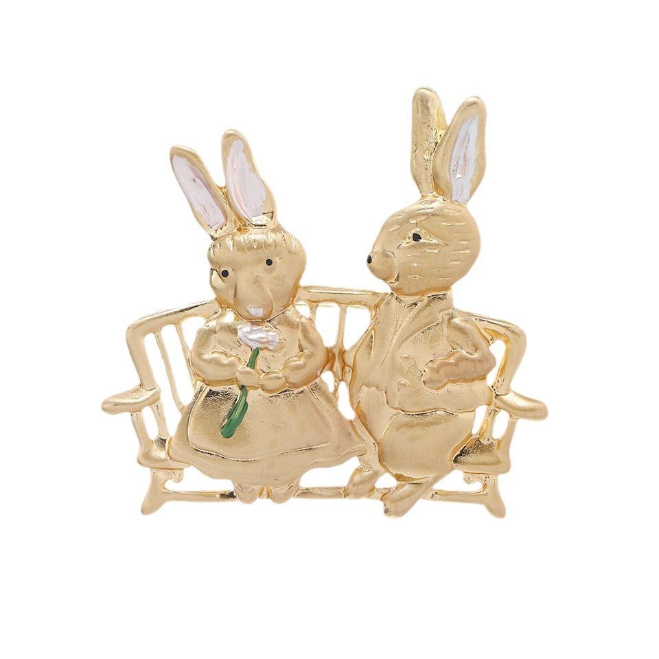 Mute Gold Zodiac Rabbit Brooch Retro Animal Pin Cute Schoolgirl Bag Buckle Accessories