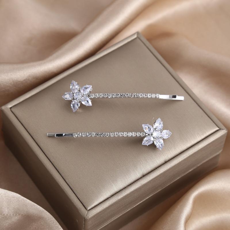 2/3/4PCS X-shaped Hair Clips Shiny Rhinestone Fashionable Small Hair Clips Fringe Decorative Clips ringe Decorative Clips