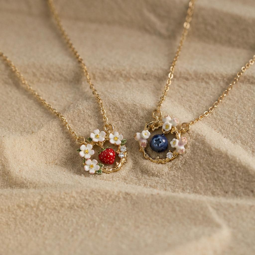 Retro Color Small Daisy Flower Fruit Series Strawberry Cat Paw Pendant Necklace Color Dripping Oil
