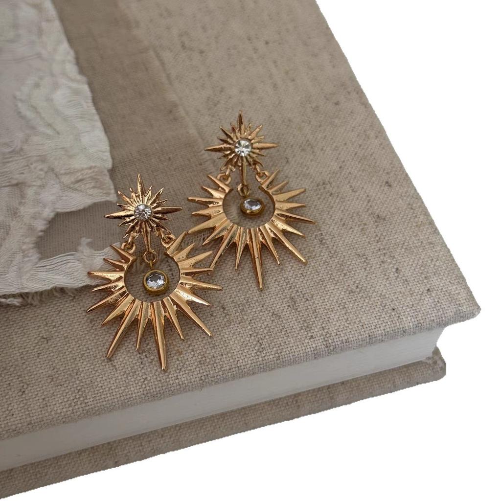 Retro Mangxing Zircon Pendant Earrings Cold Wind Niche Personality Earrings High Temperament Atmosphere Earrings