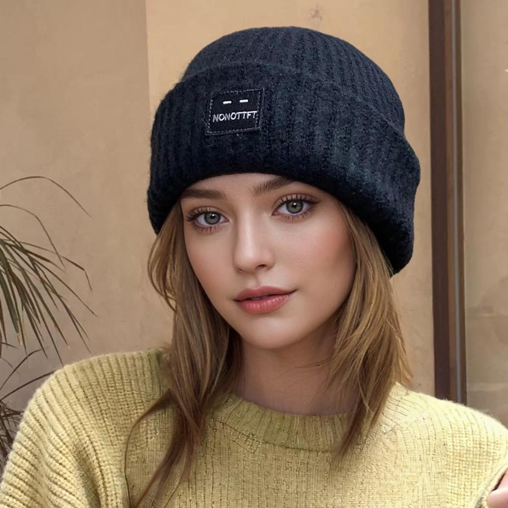 New Style Slouchy Beanie Hats Winter Warm Cap Y2K Cap For Women Solid Color Face Patch Winter Knitted Girl Hats Gift