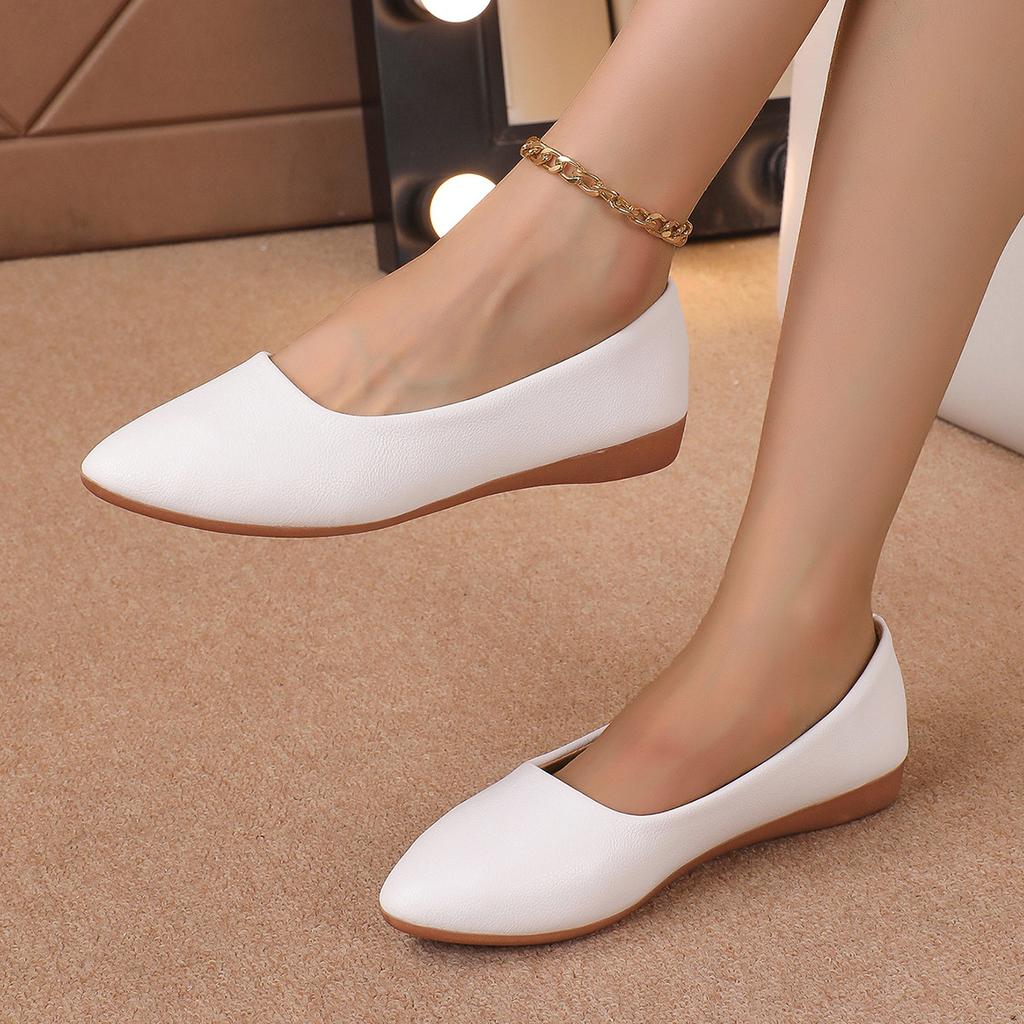 Europa e Stati Uniti 22 nuove scarpe Doudou a punta e belle a bocca bassa con tacco inclinato scarpe casual