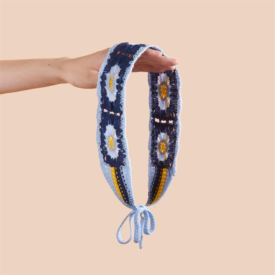 Fashionable Retro Lace Triangle Scarf: Pastoral French Headscarf for Photography & Hair Accessory One Size синий