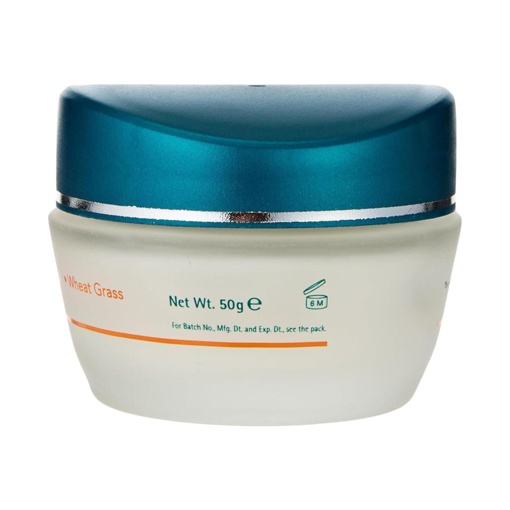 Himalaya Herbals Energizing Day Cream 50ml For Normal Skin With UV Protection And Radiant Glow Face Moisturizer