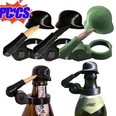 Casque de bouteille de bière Salutation de soldat