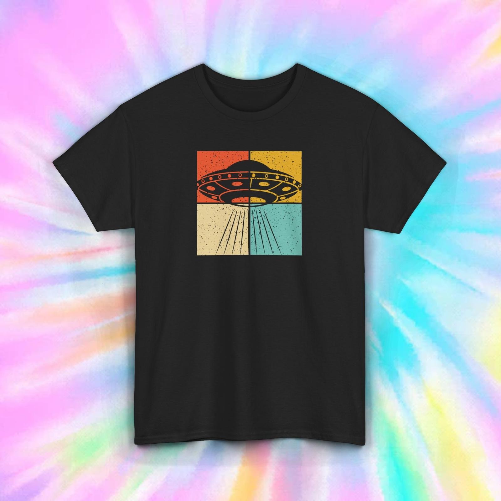 Retro UFO Alien Spaceship T-Shirt S-5XL Vintage Sci-Fi Extraterrestrial Tee L