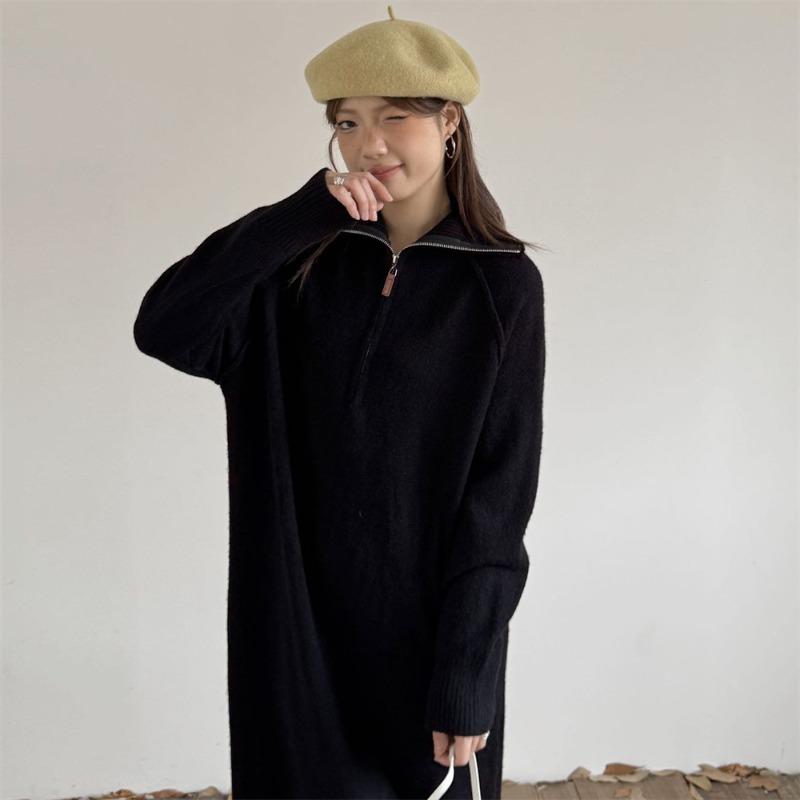 

Autumn and winter new long half-zipper lapel sweater skirt women s high-end feeling thin and lazy over the knee pullover top One size чорний