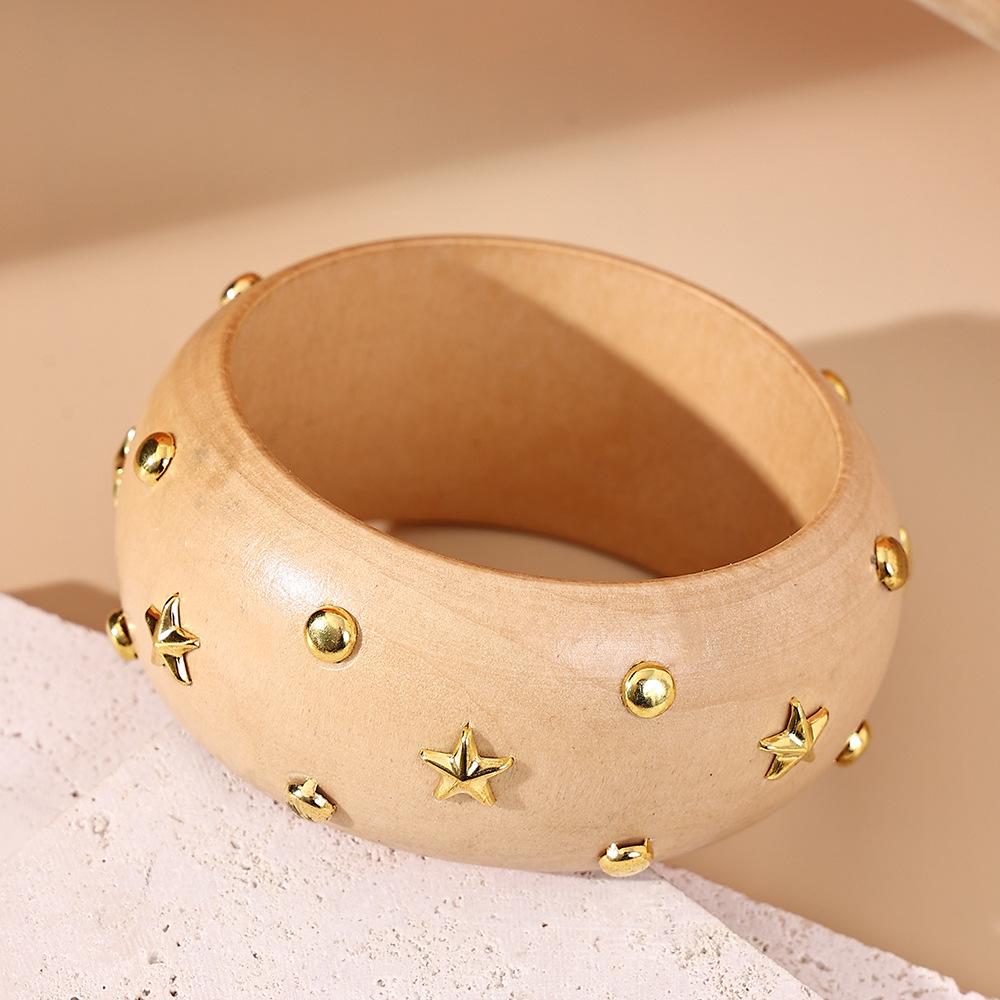 

Exaggerated Natural Wooden Square Round Resin Bracelets for Women Men Hip Hop Rivet Beads Wide Bangles Hand Jewelry света кофе