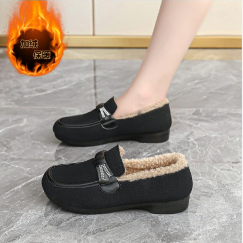 Winter Velvet Little White Shoes, New Female Students Thick-soled Heightening Sports Board Shoes