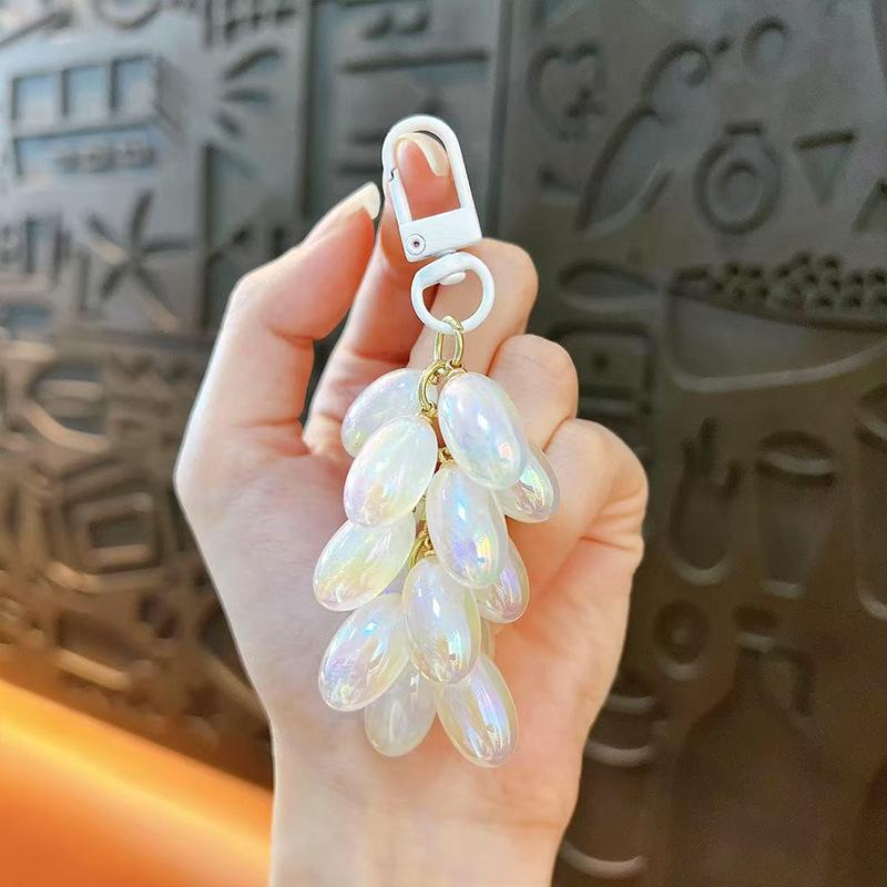 Acrylic Grape Bunch Keychain: Cute Couple Bag Charm & Creative Car Keyring for Women