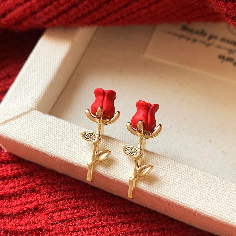 Inlaid Rhinestone Acrylic Rose Flower Earrings for Women 2024 New in Style Red Rose Stud Earring Gorgeous Luxury Zircon Gifts
