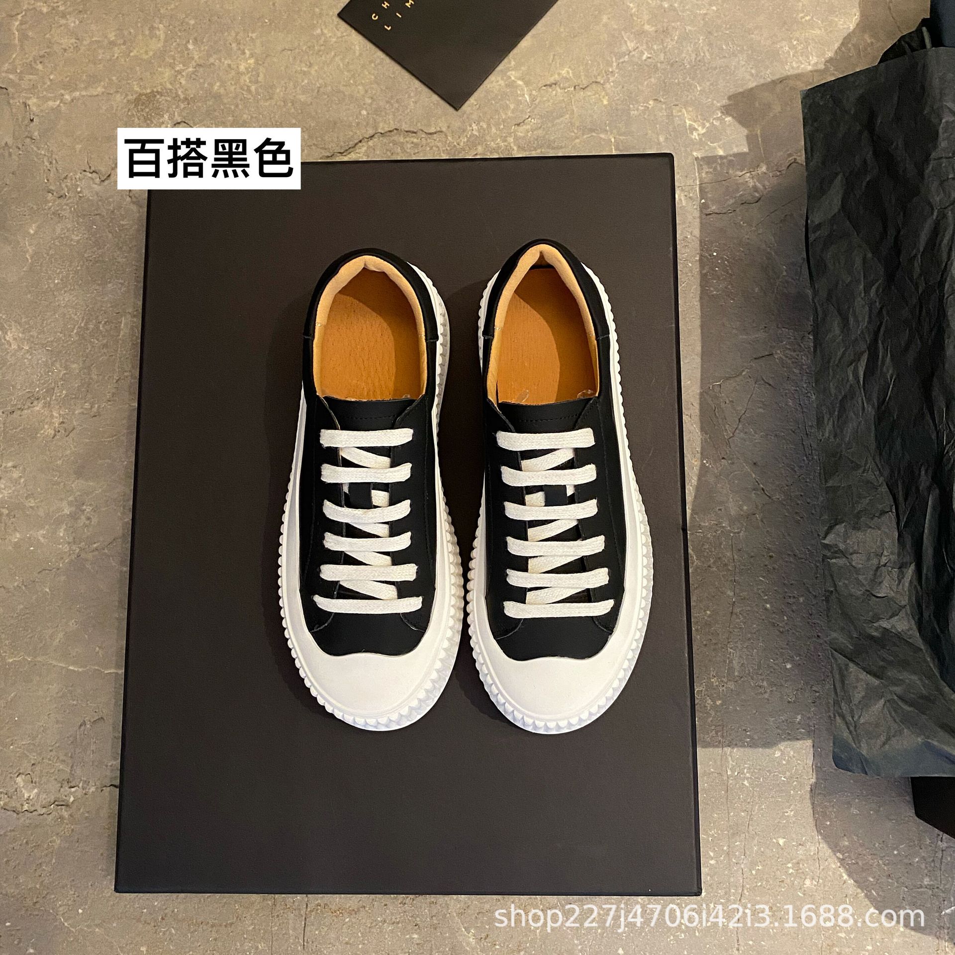 

Cowhide version~ genuine leather little white shoes 2025 new platform college muffin heightening board shoes women s biscuits lace-up single shoes 40