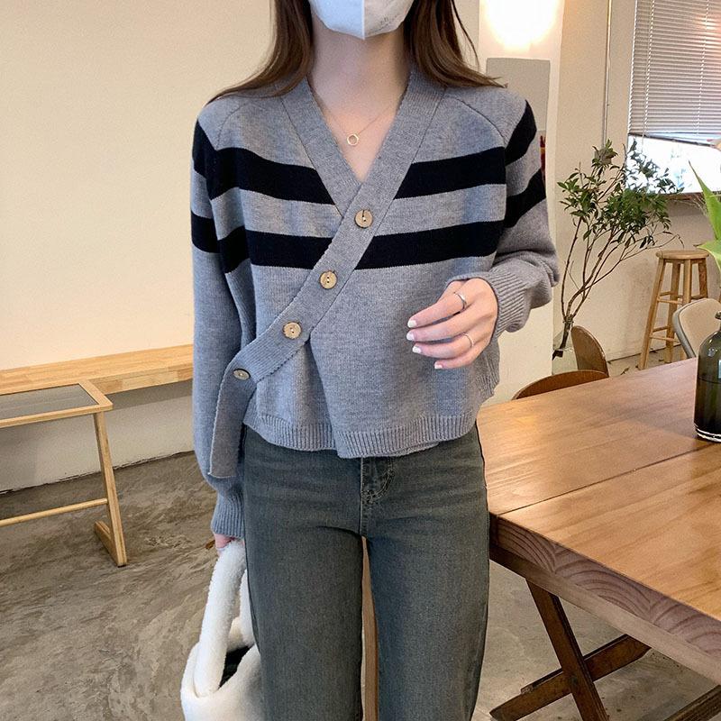 Autumn and Winter Women's Sweater Short Striped V-Neck Sweater Design Chic Long Sleeve Knitted Cardigan