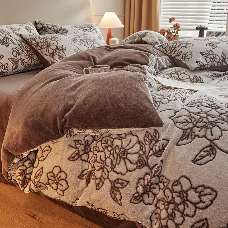 Thickened Milk Fleece Bed Four-Piece Set Coral Flannel Bedding Fluffy Quilt Cover Bed Sheet Human Bed Hat
