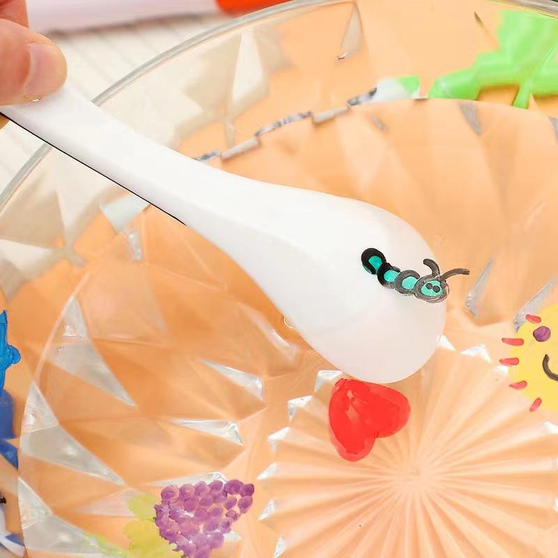 Magic Floating Watercolor Pen, 12 Color Washable Whiteboard Pen, Children's Puzzle Drawing Water Floating Pen Set
