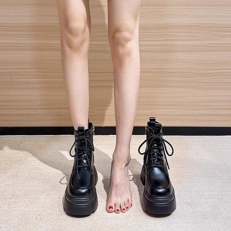 Small Inner Height Increase White Martin Boots Women's 2024 New Thick-soled Lace-up Short Boots Niche High-top Thick-heeled Single Boots