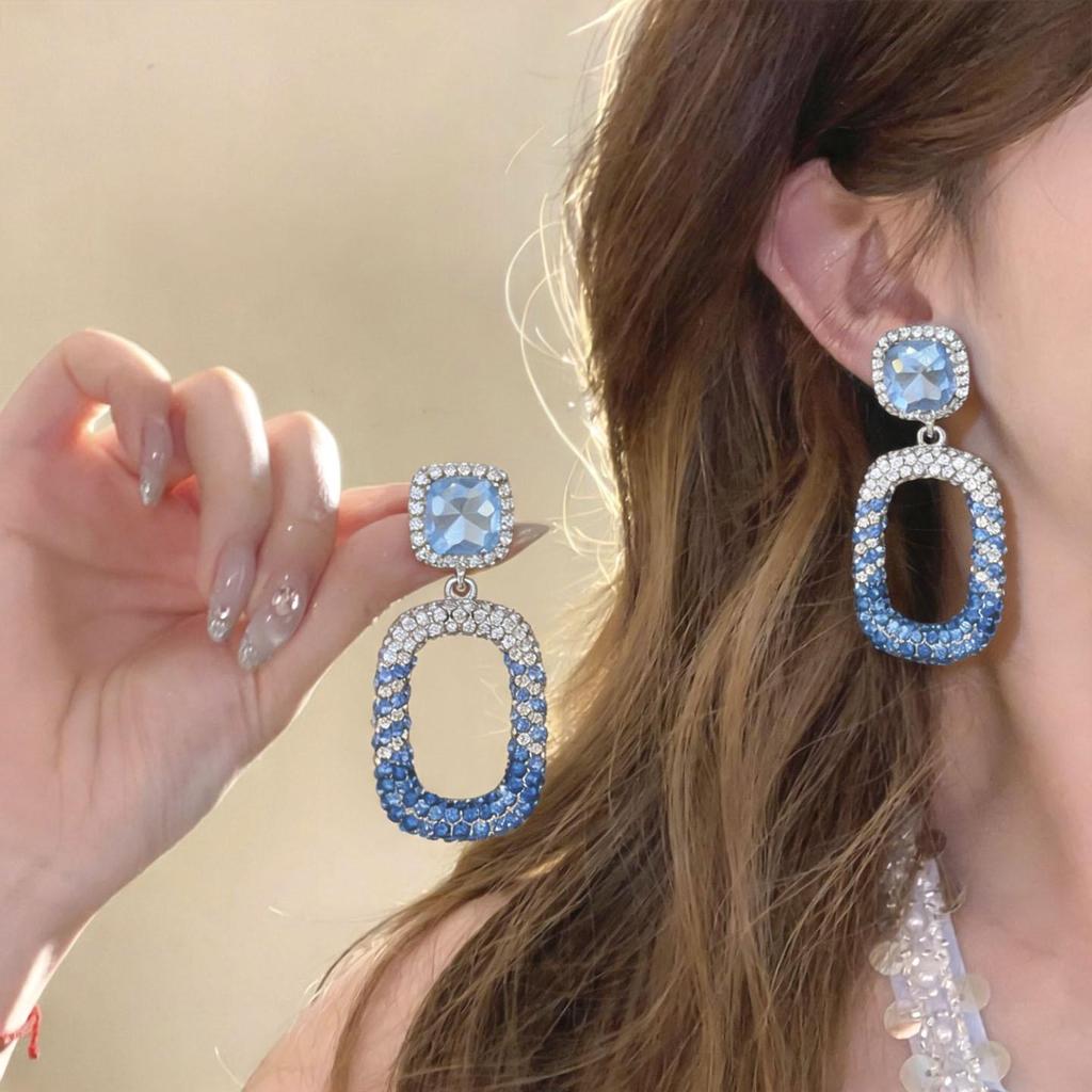 Silver Needle Rhinestone Hollow Square Earrings: Luxurious, Fashionable Statement Studs for Women