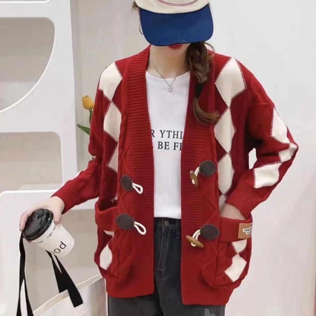 

Женский вязаный кардиган большого размера с универсальным V-образным вырезом - Осенне-зимний стиль колледжа S (95-105 jin) красный