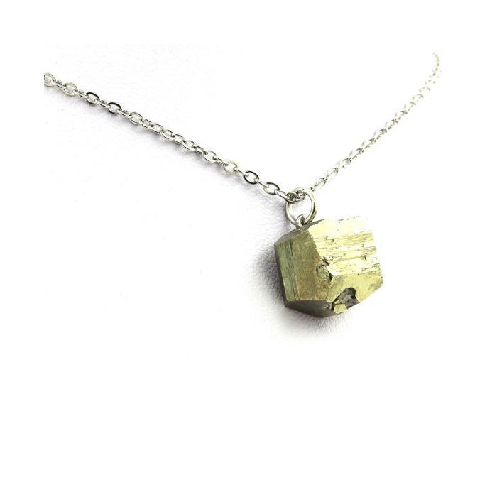 Pierres et Minéraux. Collier Pyrite brut. 33.53 ct. Ambas Aguas, La Rioja, Espagne.