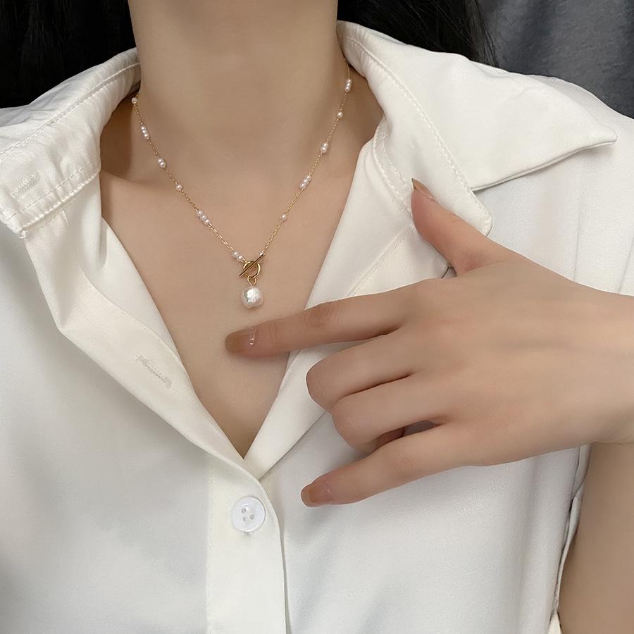 2022 New Luxury Gold Clavicle Chain: Simple Freshwater Pearl Choker Necklace