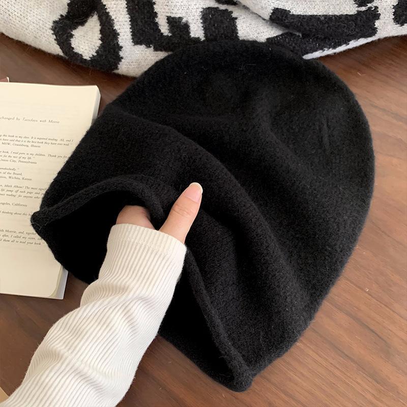 Curled wool cold hat Internet celebrity hat women's autumn and winter plush knitted face small pile hat big head circumference head hat