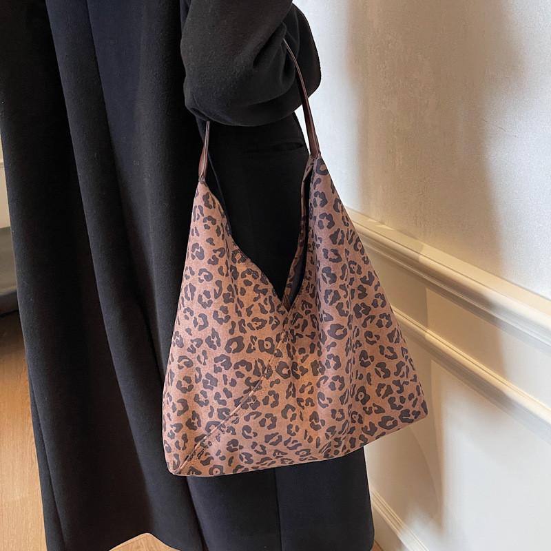 Fashionable Khaki Brown Coffee Leopard Tote Bag For Women Urban Minimalist Style