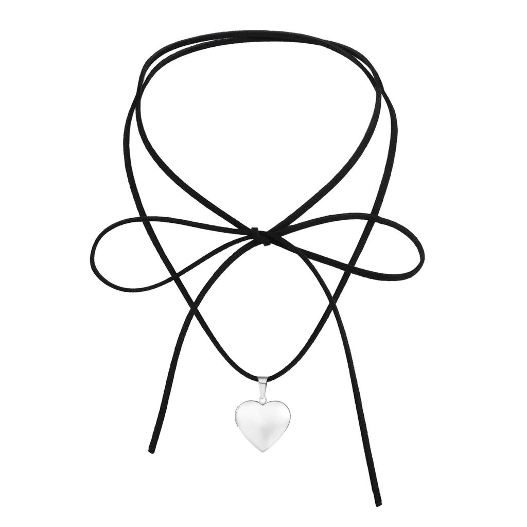 Women's Locket Pendant Necklaces Black Velvet Chain Necklace Rope Chain Heart Pendant Fashion Jewelry Gift