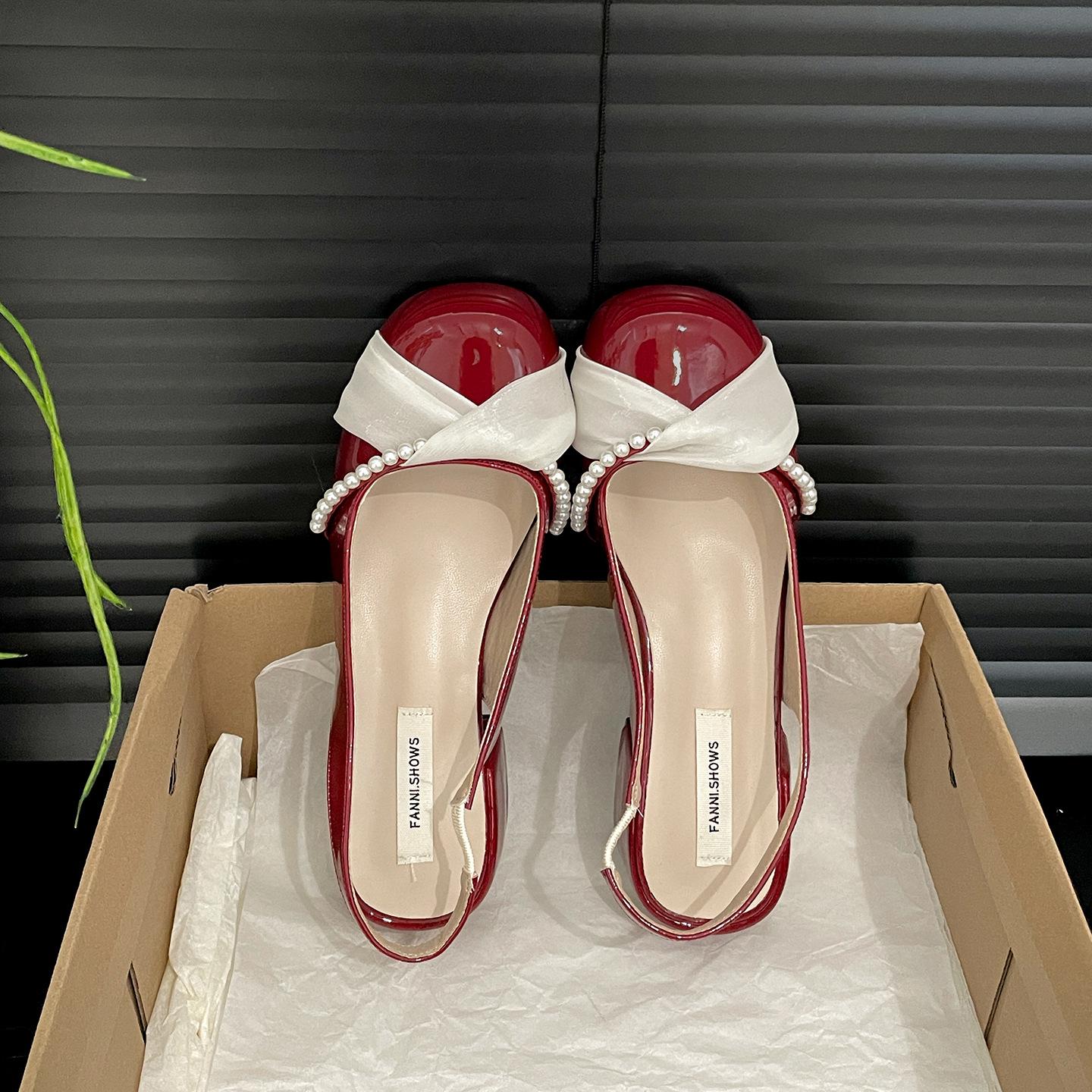 

White fairy wind thick heel heightened bag head sandals women s 2025 new summer skirt French cool slippers 40 бордовый