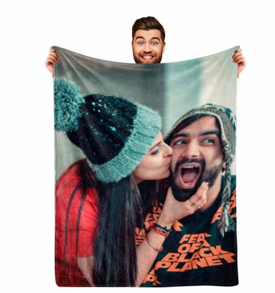 GUOYU Blanket Personalized Blanket Movie Family Picture Custom Soft Flannel Blanket for Home Bedroom Decor Birthday Gift for Sister Mom Dad