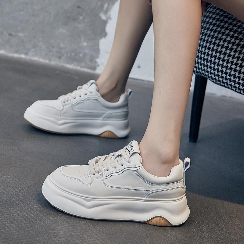 Kleine weiße Schuhe Damen Frühling Neu Dicksohlige Erhöhte Lässige Sportliche Allround-Sneaker