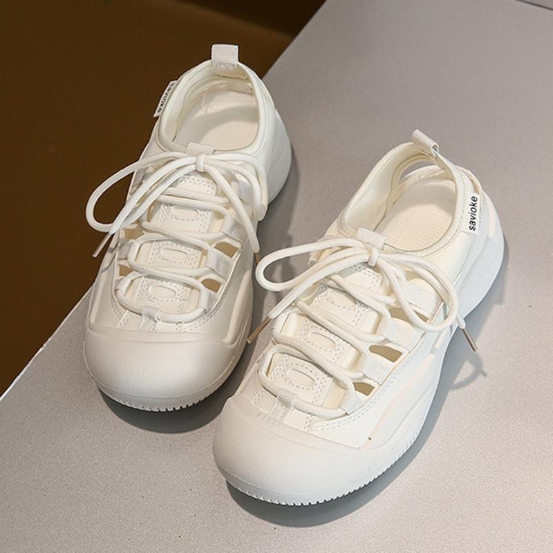 Sandales d'été pour femmes respirantes à semelles compensées Chaussures découpées décontractées Sandales pour femmes Mode et respirantes Chaussures de bonne qualité 35-40