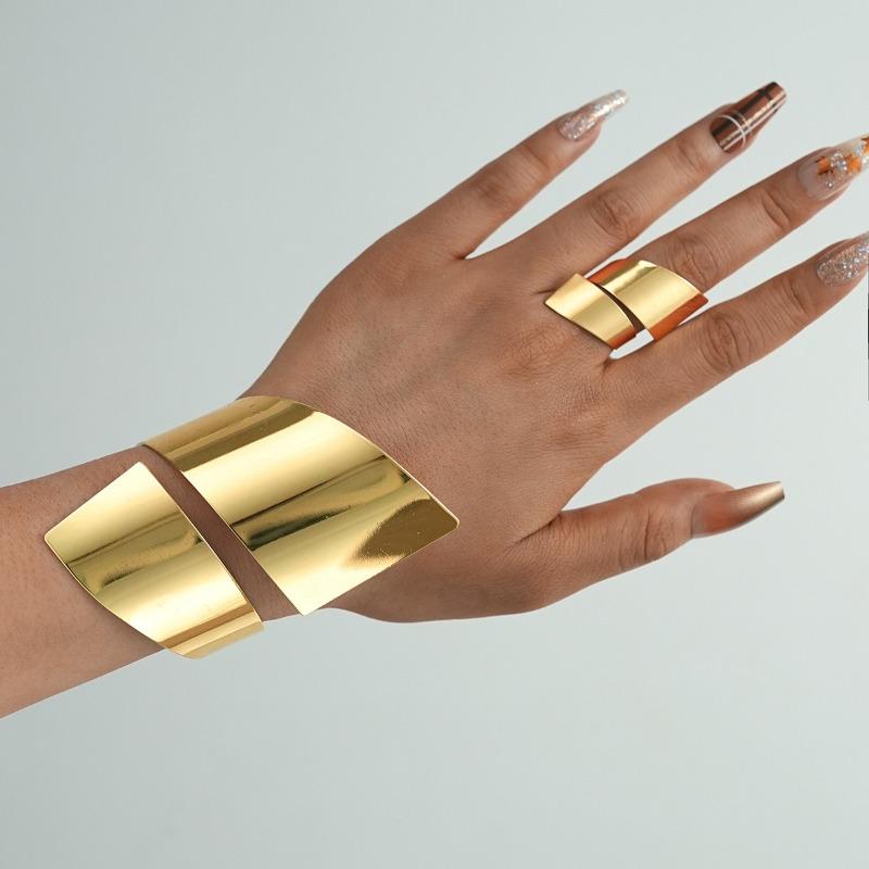

Необычное геометрическое кольцо с широкими боками, набор браслетов, модные простые и высококлассные ювелирные аксессуары