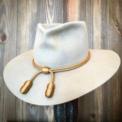 Chapeau haut-de-forme en pure laine, chapeau haut-de-forme décoratif en feutre de couleur cacahuète avec fil d'or