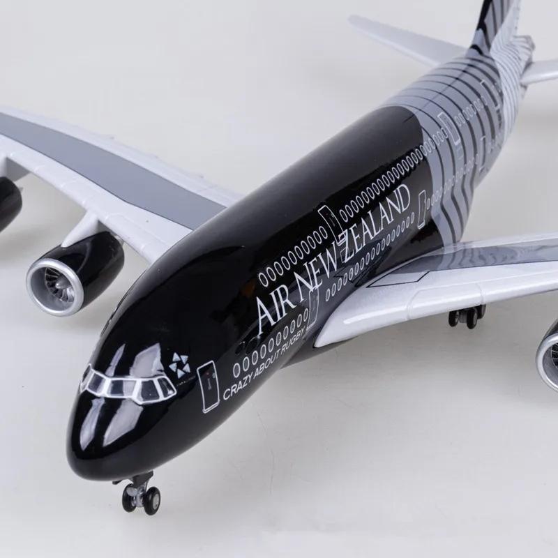 Air New Zealand Airways Airways A380 Model Plane Resin 1/160 Scale Plane With LED Lights and Wheels Enthusiasts Gift Decoration