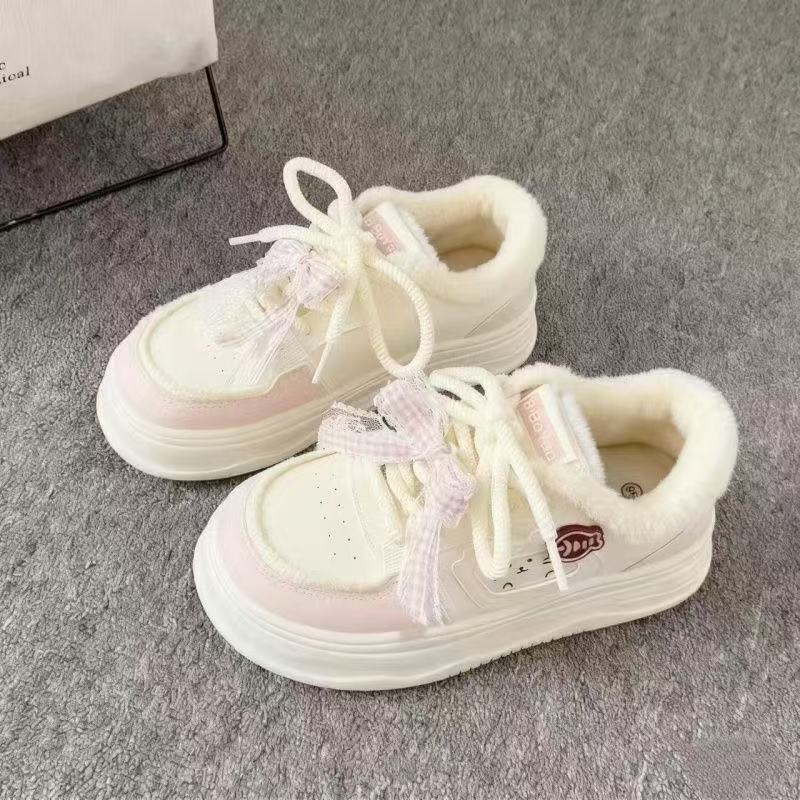 Fashionable and Cute Fufu Board Shoes for Girls and Boys, Winter Children's Fleece and Thickened Sports Shoes