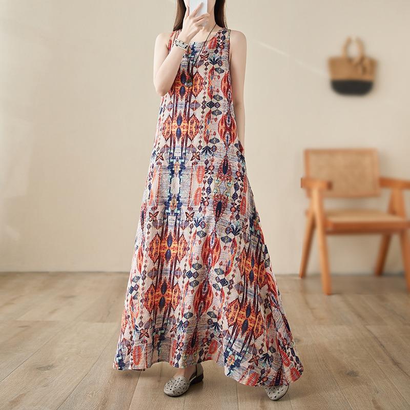 Real shot summer new bohemian long dress fattened plus sleeveless crew neck printed dress women