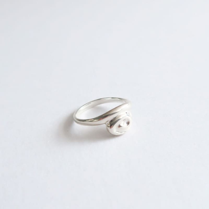 DOL Silver 925 Oval Shell Stone Ring