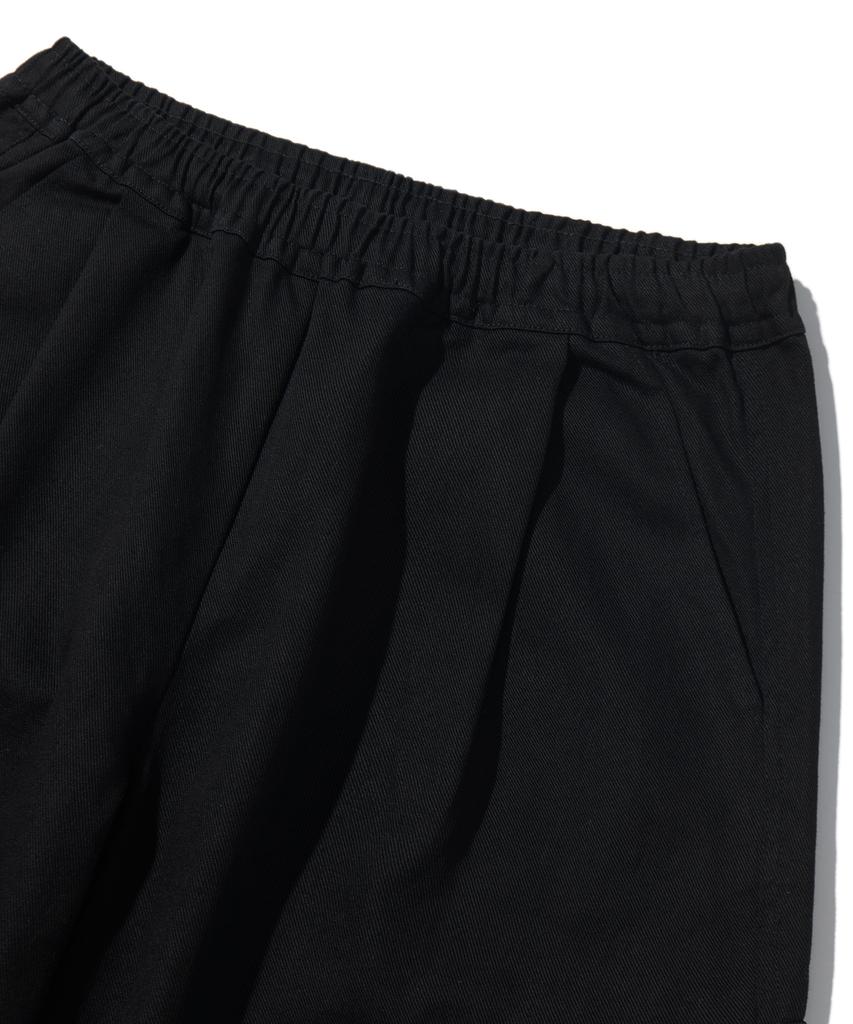 URBANDTYPE Cotton Wide Cargo Pants_Black_Pl179
