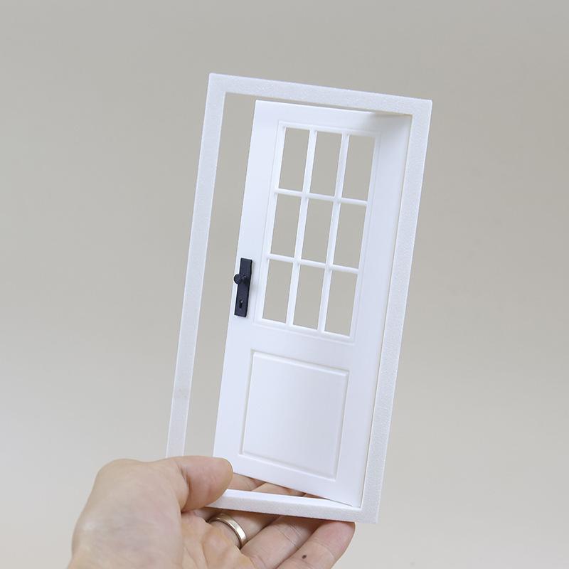1 Piece 1:12 Dollhouse Simulation Plain Door Mini Openable Door Model Doll House Miniature Furniture Accessories