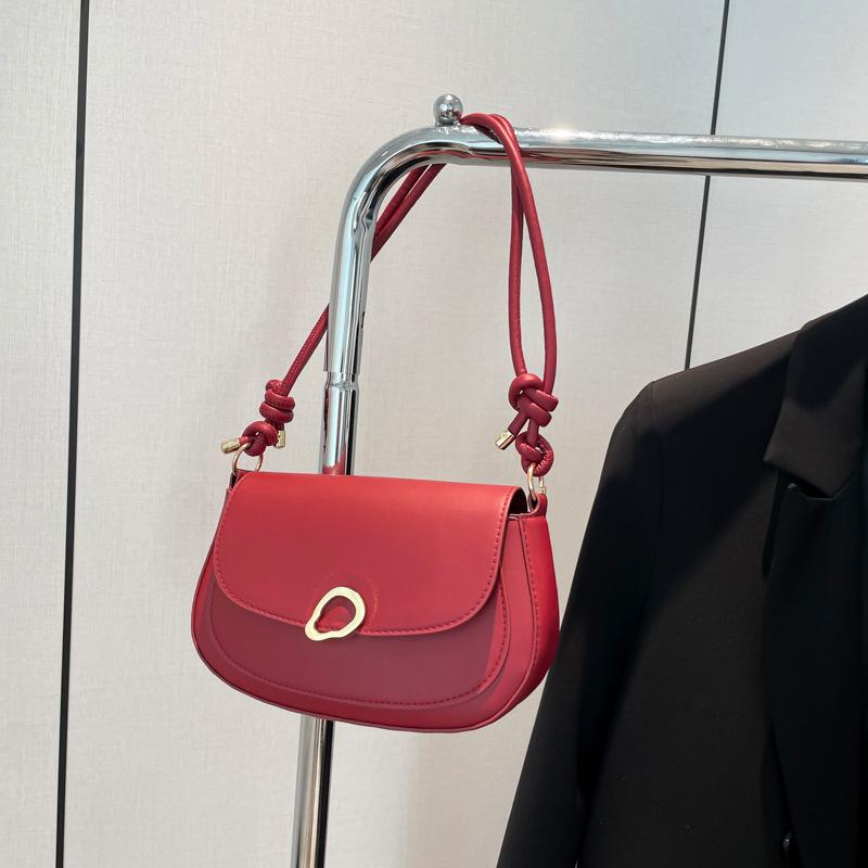 Light Luxury High-end Texture Niche Magnetic Buckle Handbag Trendy New Small Square Bag Women's Fashion Casual Shopping Messenger Bag