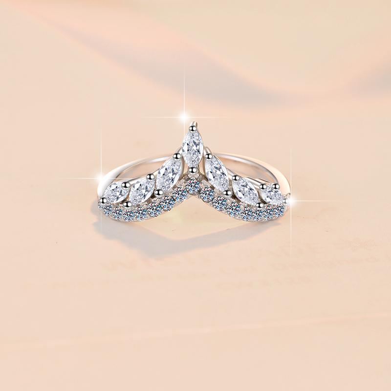 Elegant Jewelry S925 Sterling Sliver GRA Marquise&Round Full VVs1 Moissanite Crown Shape Engagement Wedding Ring for Women