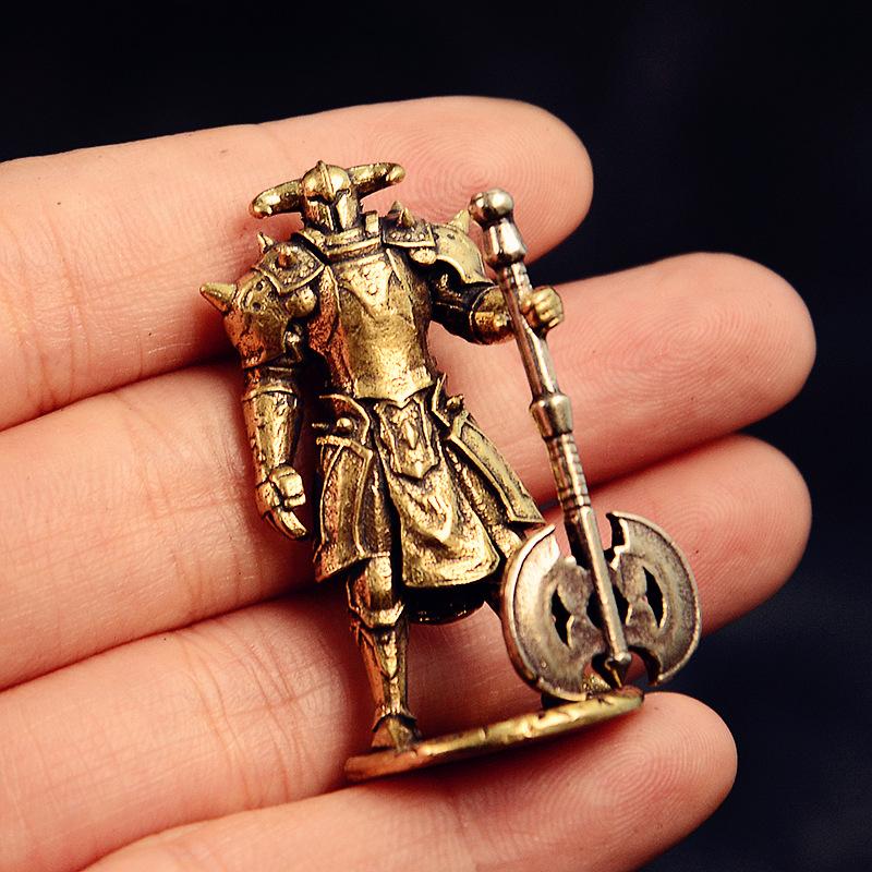 Axe Warrior Brass Desktop Tea Pet Ornament Creative Home Crafts Ornament Office Ornament