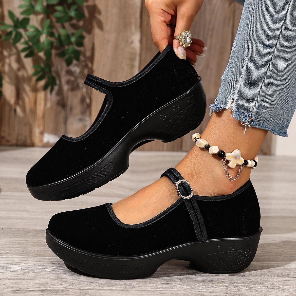 

Shoes Spring old Beijing cloth shoes medium heel black work shoes comfortable platform mother shoes 41