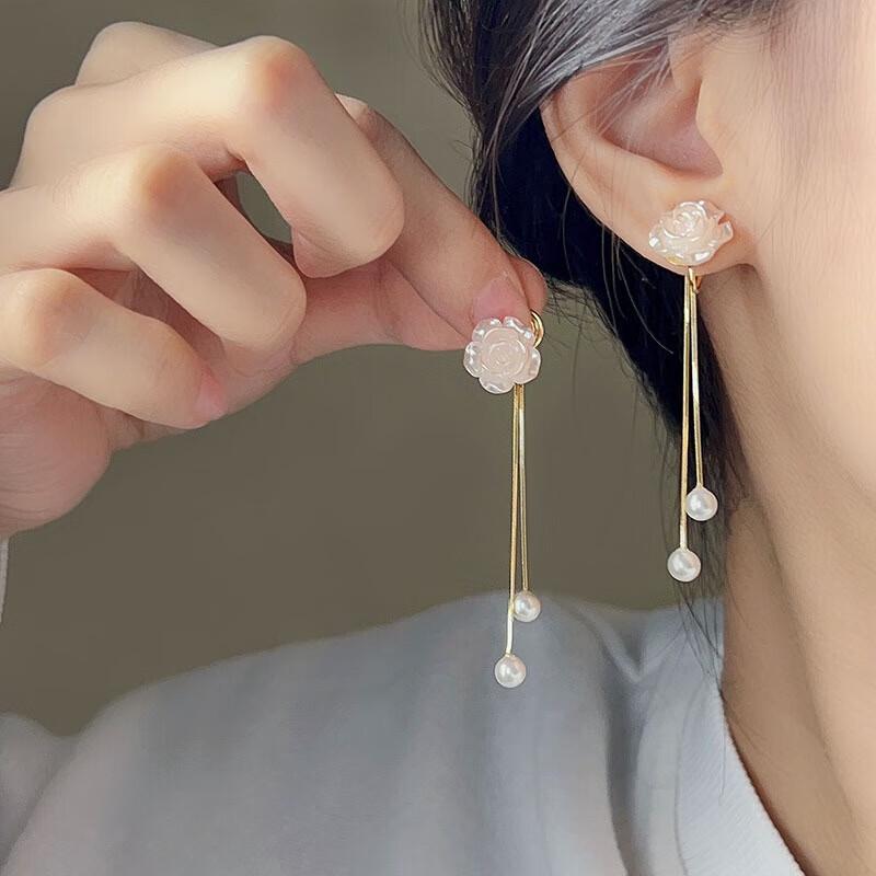 Elegant Camellia Pearl Tassel Ear Clip (No Piercing)