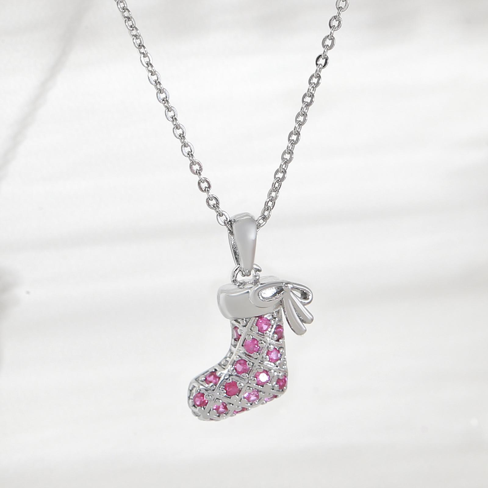 

European & American Christmas Stocking Pendant Necklace - Gold-Plated, Adorable Holiday Jewelry Gift Necklace (Chain + Pendant)
