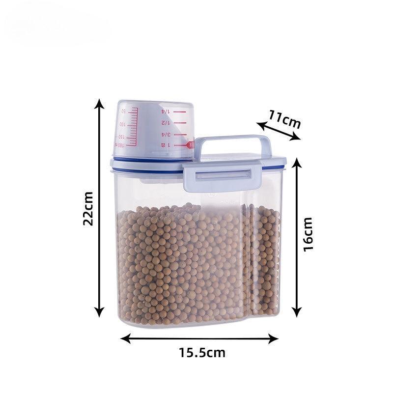

Freshness Lock Tank: 2kg Pet Food Storage with Measuring Cup – Stop Waste!