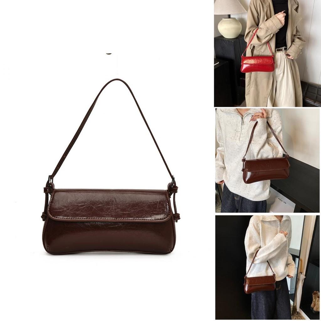 Chic Urban Design Medium Sized Square Handbag For Women Perfect For Daily Use